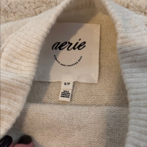 Aerie Cream Sweater with Black Star Accents - Picture 3 of 4
